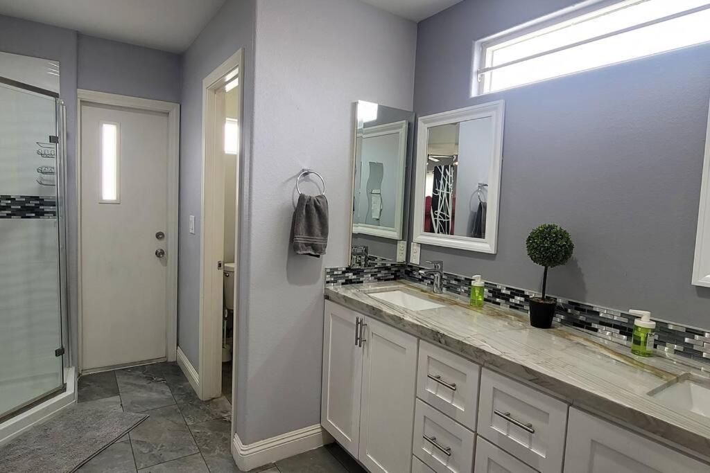 K - Fully Remodeled And Professionally Decorated Las Vegas Exterior foto